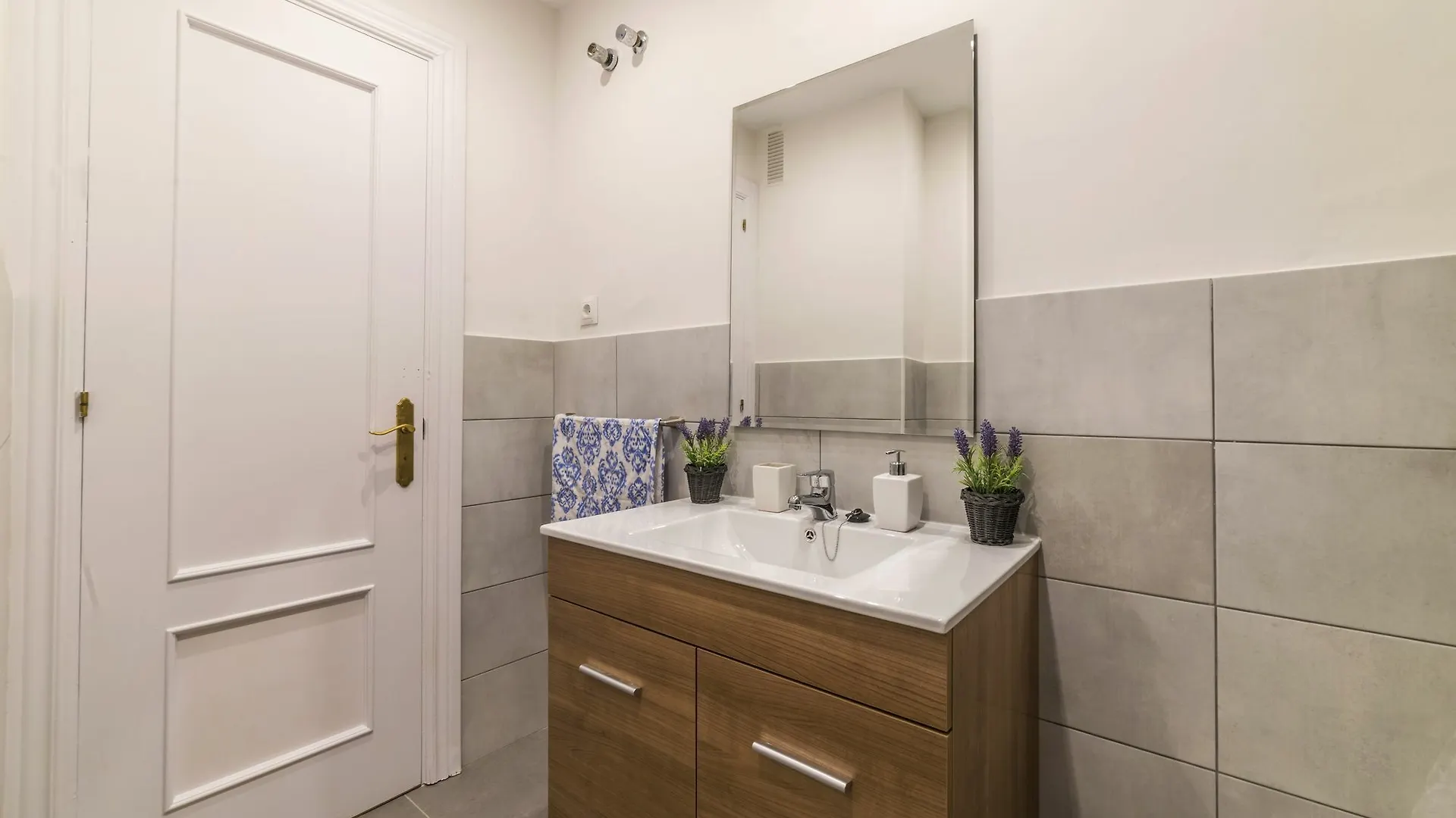 דירה מאלגה Charming 3 Bedrooms Historical Center ספרד